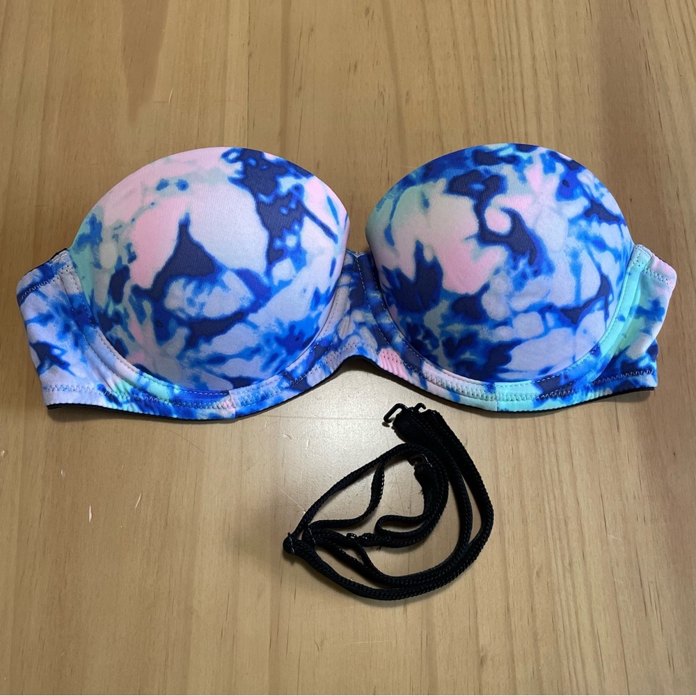 NWOT: Victoria’s Secret PINK 32B strapless pushup bra, blue watercolor print